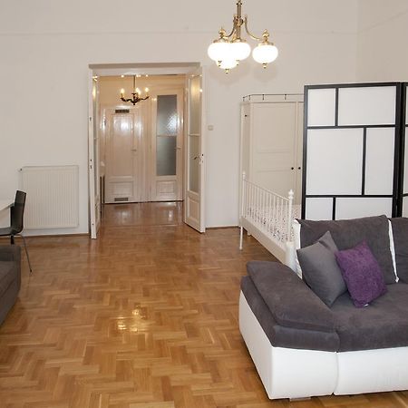 Alice Apartment ブダペスト 部屋 写真