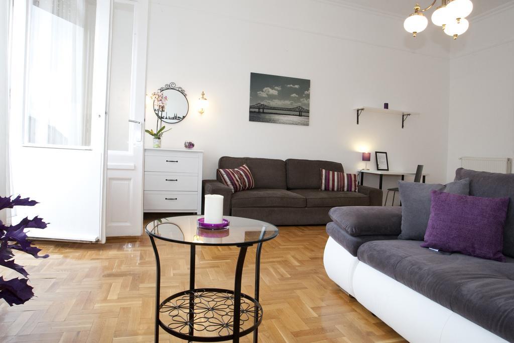 Alice Apartment ブダペスト 部屋 写真