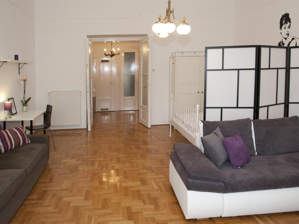 Alice Apartment ブダペスト 部屋 写真
